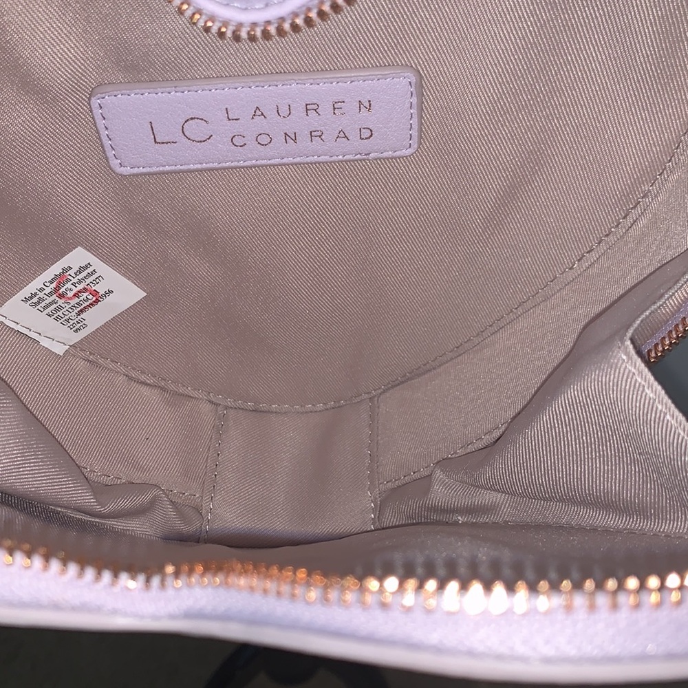 LAUREN CONRAD BRAND NEW WITH TAGS LILAC CROSSBODY HEART SHAPED BAG - Picture 6 of 10